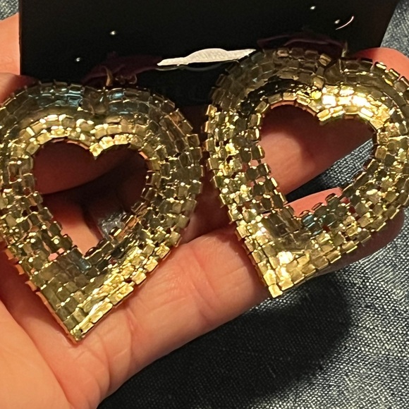 Noir rainbow heart earrings - Picture 3 of 3